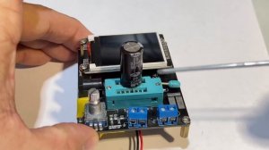 Разобрал на запчасти телевизор на кинескопе 1080 разрешением.Что можно взять оттуда