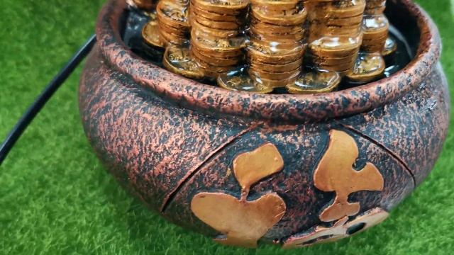 Фонтан Хотей с мешком богатства и тыквой Хулу смотреть онлайн