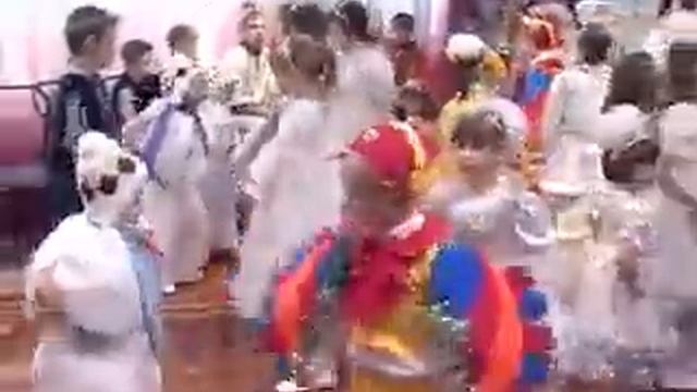 «Запорожсталь» поздравляет  детей в реабилитационном центре смотреть онлайн