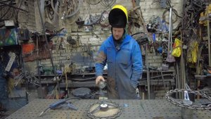 Сварка рулей из цепи для кастом машин.