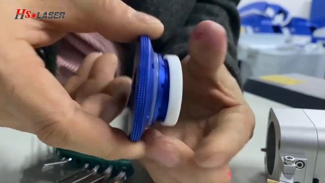 Как заменить защитную линзу машины для лазерной очистки CW