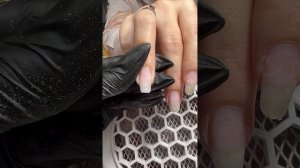 СКВО овал на натуральных ногтях