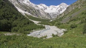 Поход к леднику Тана.