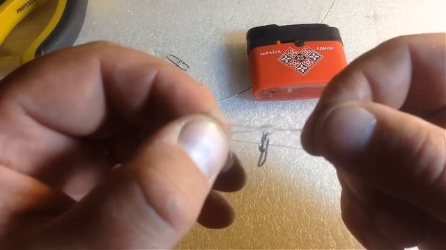 Самодельная застежка и флюорокарбоновый поводок для ловли хищника своими руками смотреть онлайн