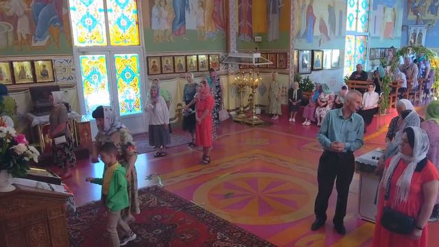 13.06 Літургія. День Святого Духа смотреть онлайн