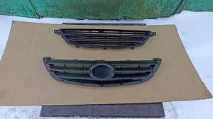 Тойота авенсис 1997-2003 решётка радиатора новая. Отличия.