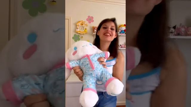 Cinnamoroll Merch @ Hot Topic #girlygirl #cutecore #sanriocore #hellokitty #sanrio #hottopic #cute смотреть онлайн