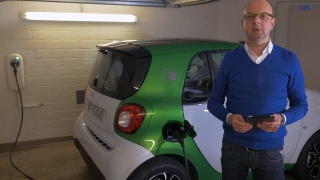 Smart Fortwo Electric Drive Test In Hamburg - Reichweite, Aufladen - Mercedes Smart Car