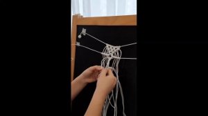 Украшение для волос в технике "макраме"