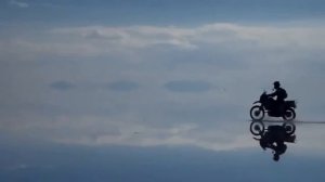 The border between heaven and earth - Salar de Uyuni