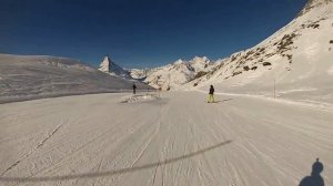 Switzerland. Ski resort Zermatt. Швейцария, Церматт,  гора Маттренхорн. Лыжи.