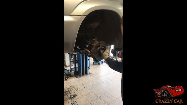 Подборка ЖЕСТЬ на СТО №9 ✅ Умная запаска на Mercedes!!! смотреть онлайн