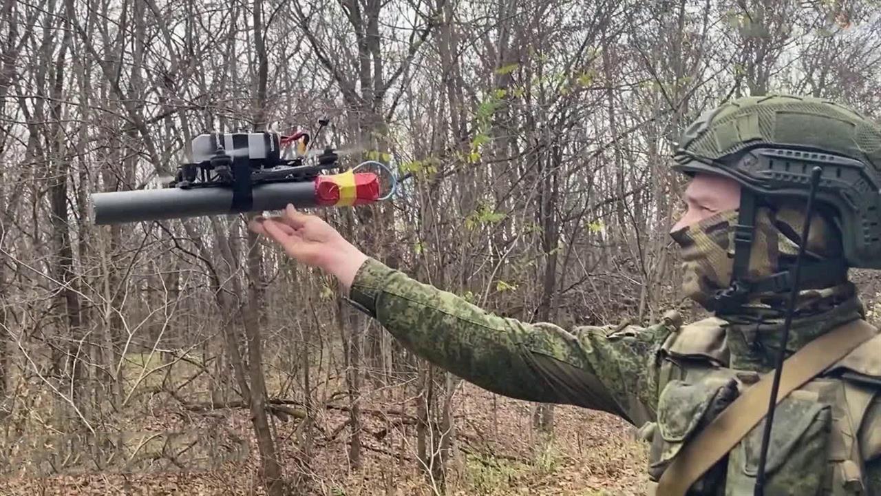 На Купянском направлении российские разведчики атаковали базы ВСУ с помощью дронов-камикадзе