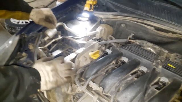 Замена ремня генератора Renault Symbol 2008 смотреть онлайн