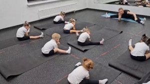 Современная хореография 3+ | Открытый урок| Танцеваши | Танцы для детей в Москве