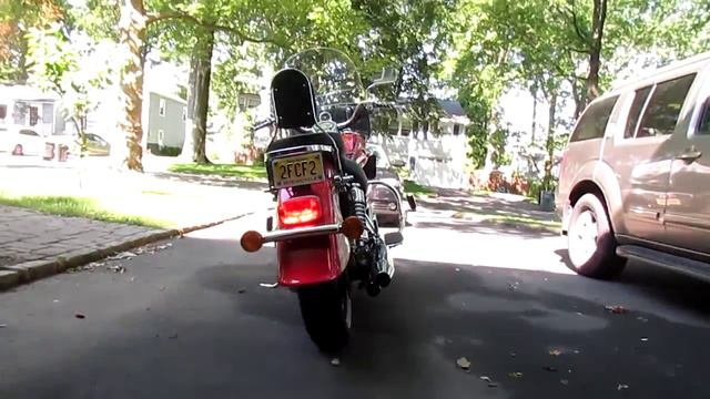 2000 Kawasaki Vulcan 1500 Classic with Stock Pipes Before Vance & Hines Longshots Install