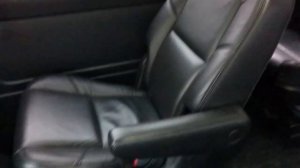 Выдвижной столик и сидения в Тойота Хайс Н200