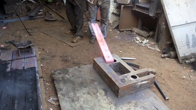 Machinery Cutting Blades, knife Manufacturer, shearing machine blades, paper cutter blades in india