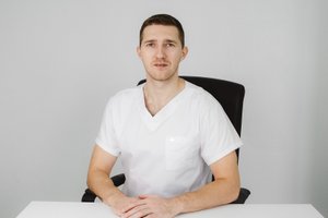 Начальная стадия сколиоза у ребёнка. Что нужно делать?