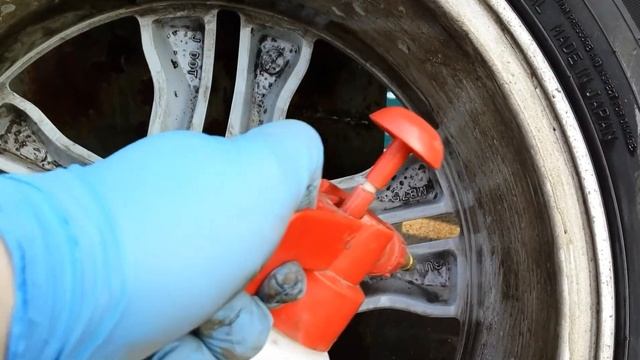 "Гаражный" детейлинг: Комплексная мойка колес смотреть онлайн