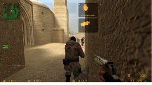 Играю в Counter Strike Source