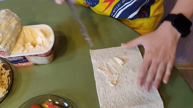 Конвертики из лаваша с курицей и грибами смотреть онлайн