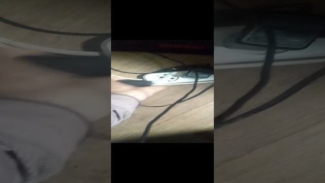 Заряжаю аккумулятор к большой р/у автомодели