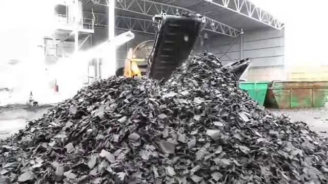 Как делают резиновую крошку