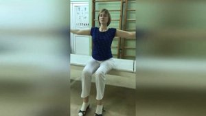 ЛФК при грудном остеохондрозе - показывает инструктор