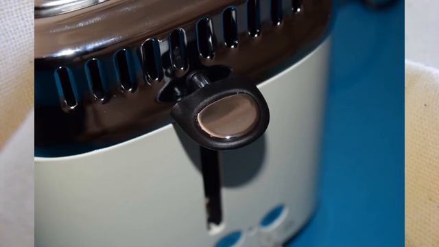 Tostador retro con dos ranuras cortas, Russell Hobbs 21682-56 смотреть онлайн