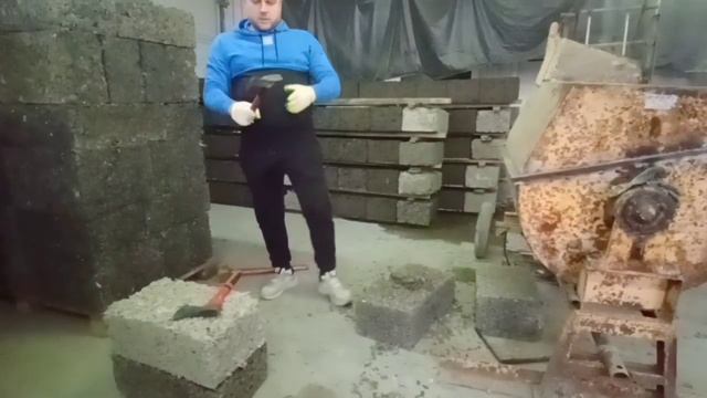Краш-тест над нашим арболитовыми блоками ⚒️?? смотреть онлайн