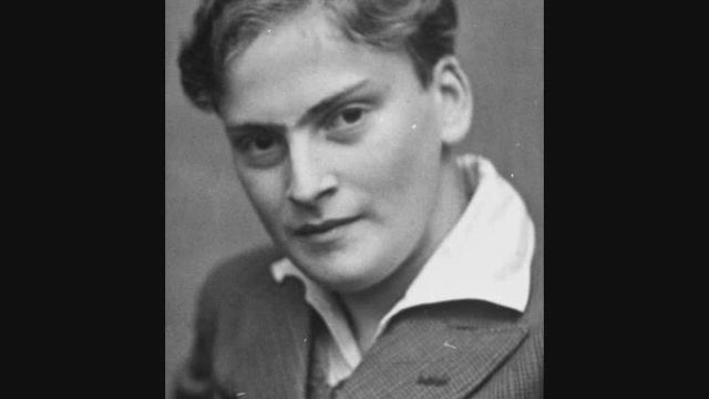 Yehudi Menuhin plays Chausson's poeme Part 1/2 смотреть онлайн