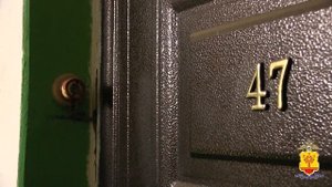 В Чувашии сотрудник патрульно-постовой службы полиции вынес мужчину из задымлённой квартиры
