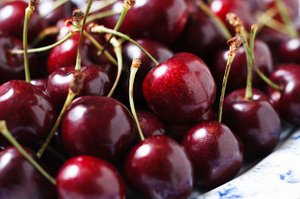 Формируем черешню кустом. Следующий этап обрезки.