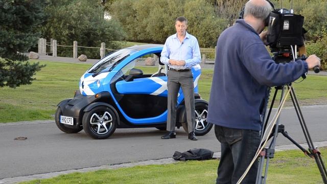 BBC Scotland showcase the Renault Twizy Live at GreenFleet Scotland 2012 смотреть онлайн