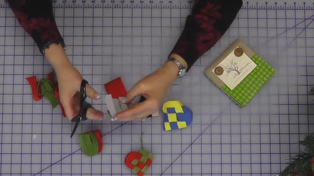 An Easy Swedish Heart Craft for Christmas!