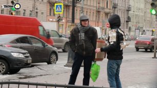 Социальный эксперимент: Что будет с костюмом денег в Санкт-Петербурге