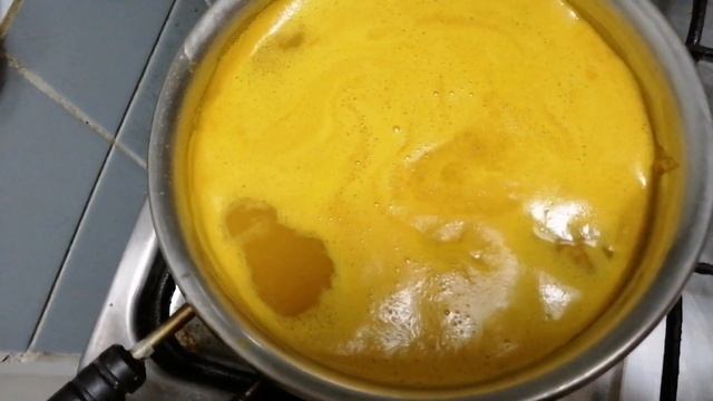 Как покрасить пасхальные яйца натуральными красителями без химии.Color Easter eggs with natural dye