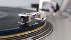 Chris Rea - Auberge (1991 Vinyl LP) - Technics 1200G  Audio Technica ART9.mp4