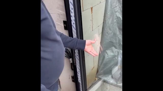 Теплый подставочный профиль COMPACFOAM для входной двери из алюминия смотреть онлайн