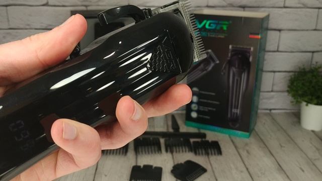 Машинка для стрижки VGR V-282 смотреть онлайн