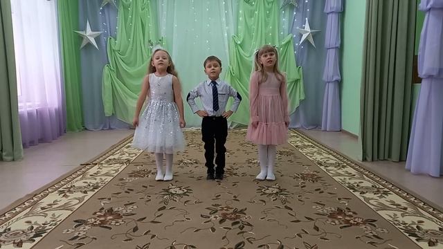 МАДОУ д/с "Пчелка", коллектив "Ромашка". "Зимний праздник-Новый год" смотреть онлайн