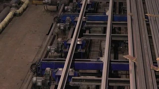 На ЕВРАЗ ЗСМК запустили вторую линию рельсоотделки смотреть онлайн