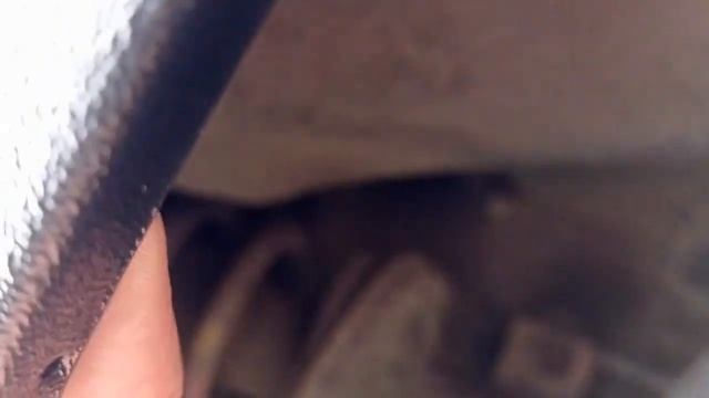 Устанавливаем расширители колёсных арок(крыльев) и молдинги.Дастер. смотреть онлайн