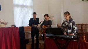 Христианская песня "Славьте, славьте Бога"