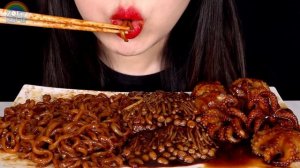 ASMR BLACK BEAN ENOKI MUSHROOMS BABY OCTOPUS TRUFFLE BLACK BEAN NOODLES 짜장불닭팽이버섯 트러플짜파게티 먹방 MUKBANG