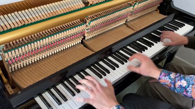 BOOGIE WOOGIE PIANO DUET WITH 4 HANDS TURNS INTO FULL ON PIANO BATTLE