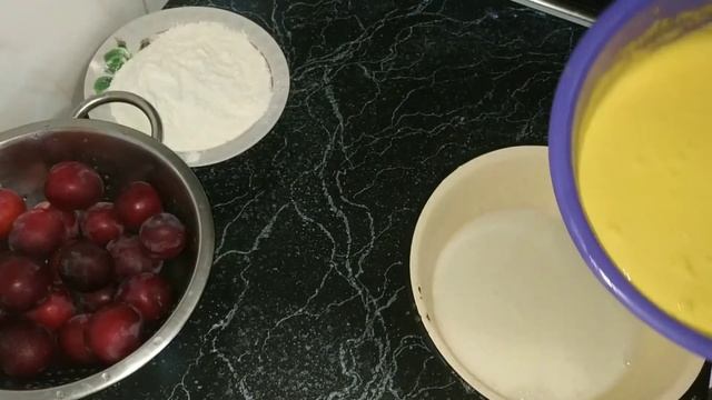 Вкусная ШАРЛОТКА с алычой смотреть онлайн