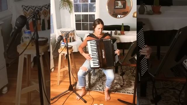 Tchavolo Swing and Cantina Band (Star Wars) medley - Alicia Jo Straka смотреть онлайн