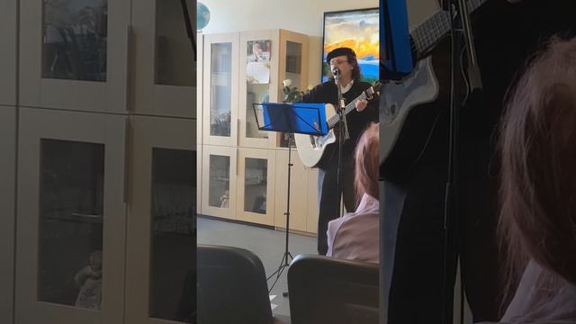 Володя Менестрель смотреть онлайн